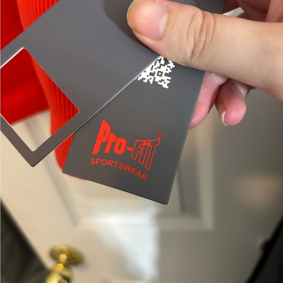 Poppy Red Ribbed Top - Picture 2 of 2